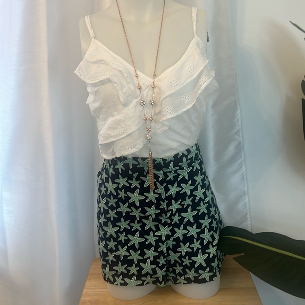Crown and Ivy shorts blue with starfish